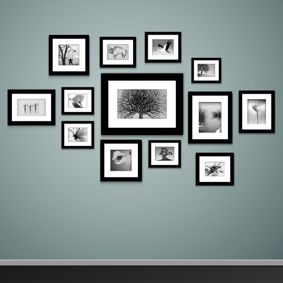 Расположение фоторамок на стене
