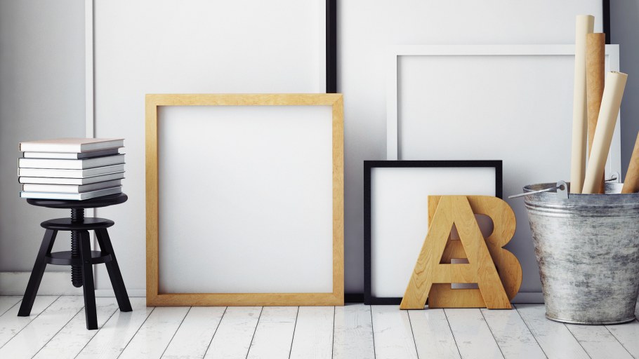 Квадратная рамка в интерьере