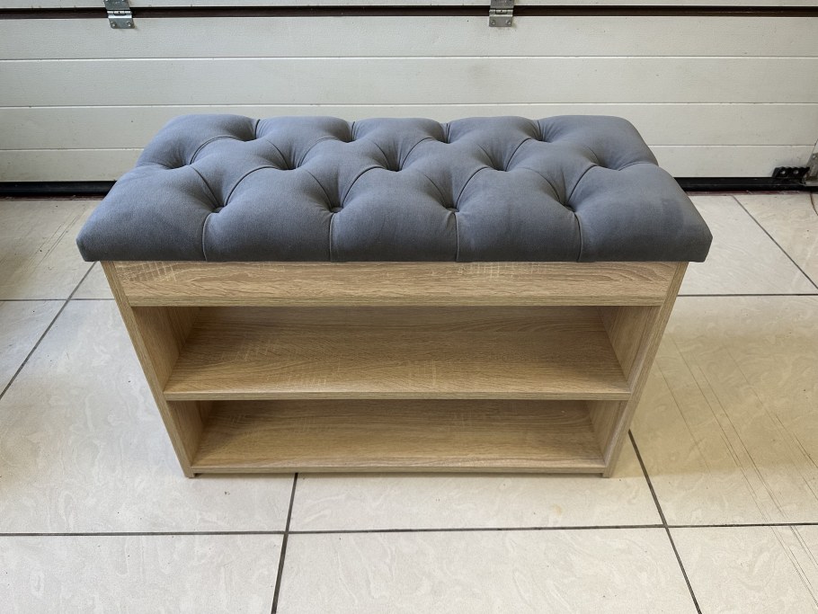 Обувница с мягким сидением