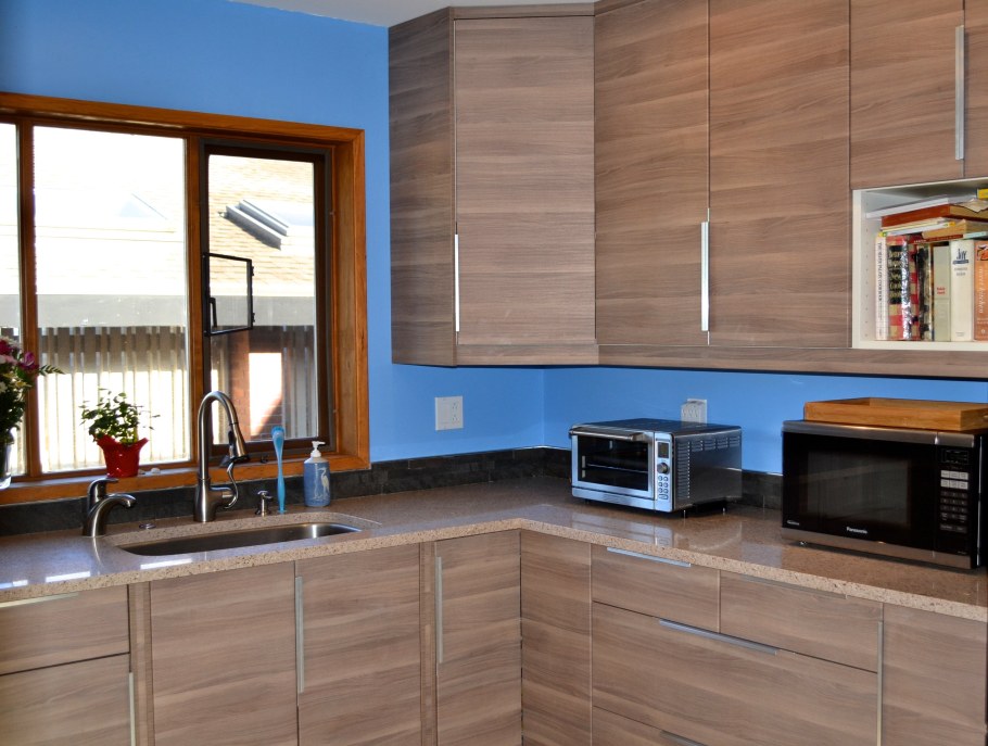 Фасады кухни под грецкий орех