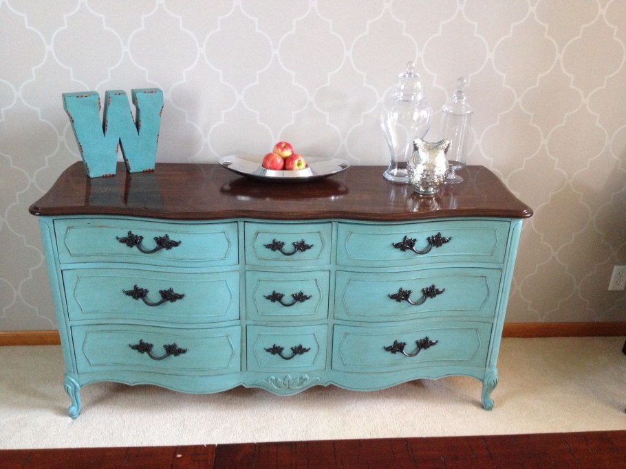 Мебель крашеная акриловыми красками