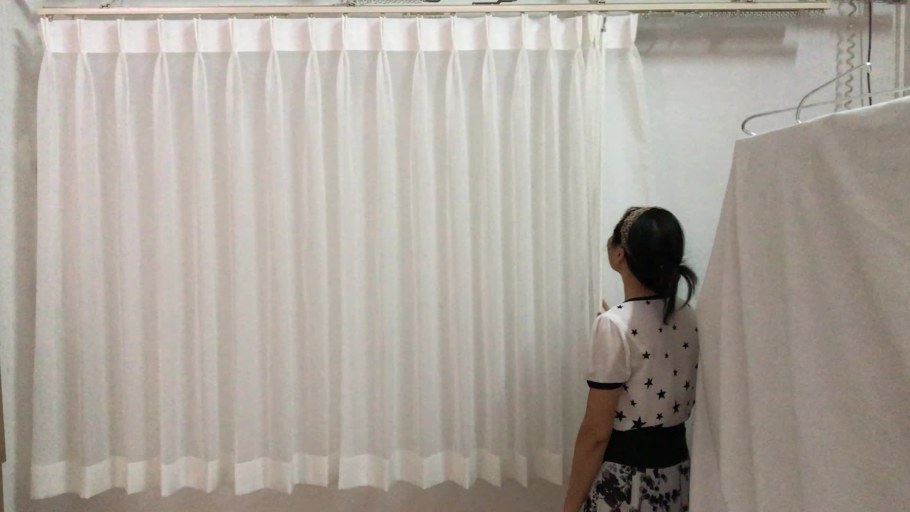 Вуаль на ручной складке