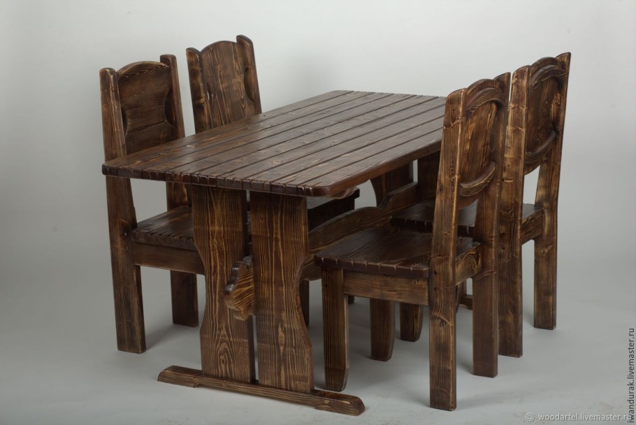 Столы и стулья под старину из дерева