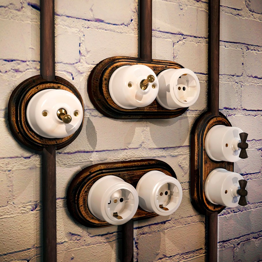 Розетки Petrucci лофт латунь