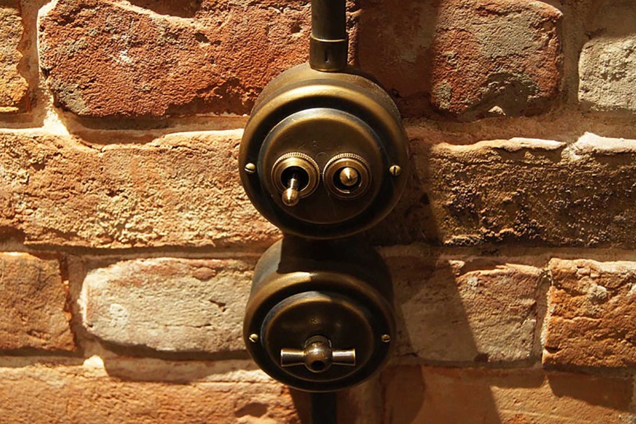 Розетки Петруччи ретро