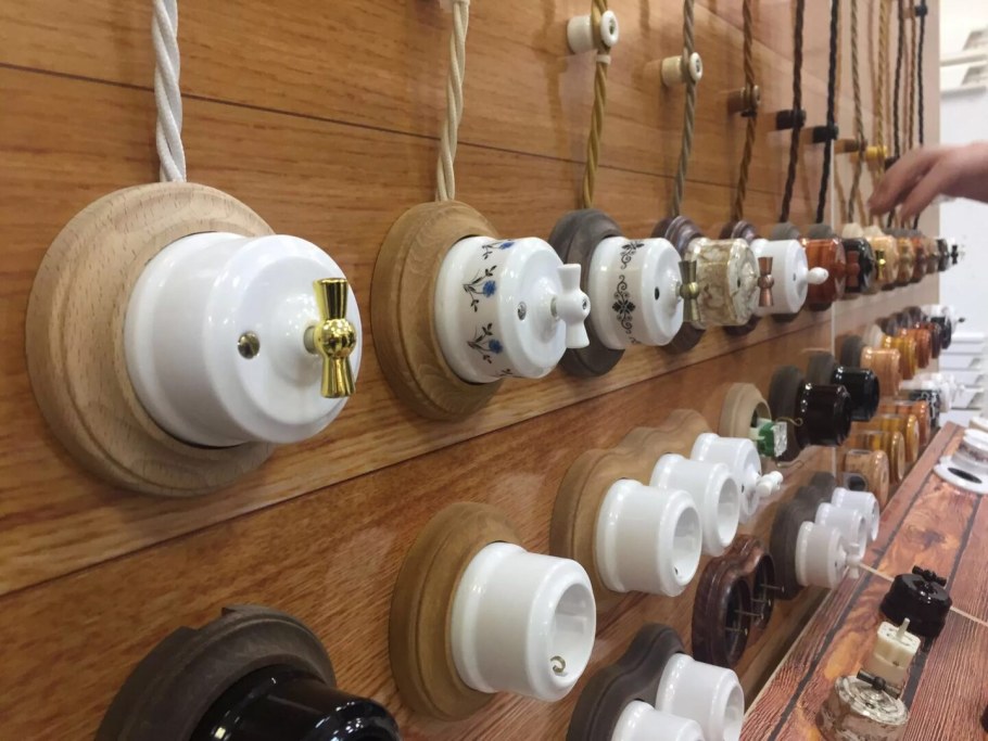 Bironi ретро розетки