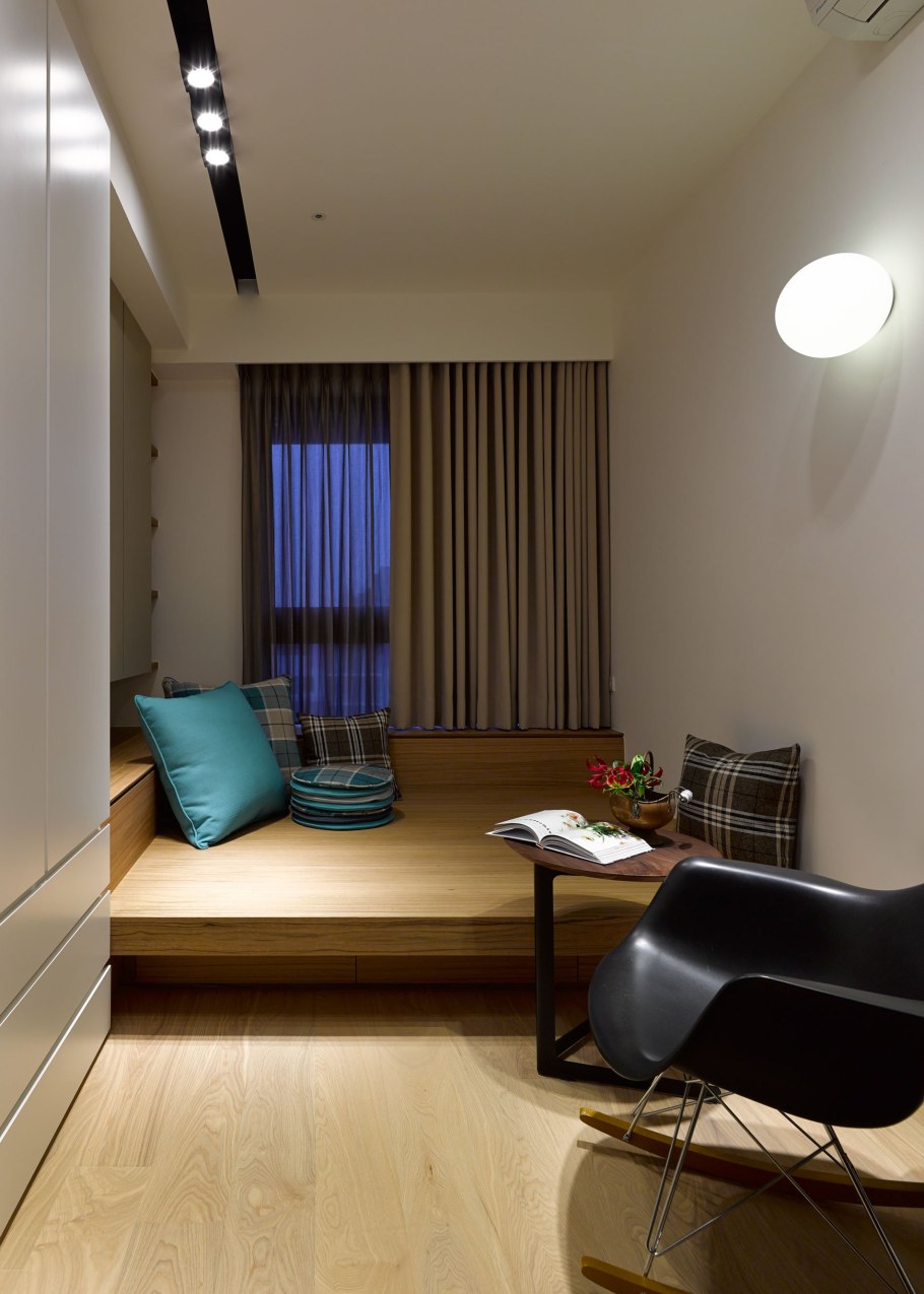 Интерьер узкой комнаты