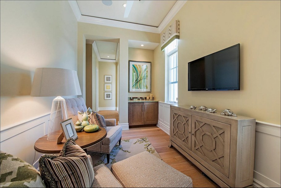 Длинная гостиная