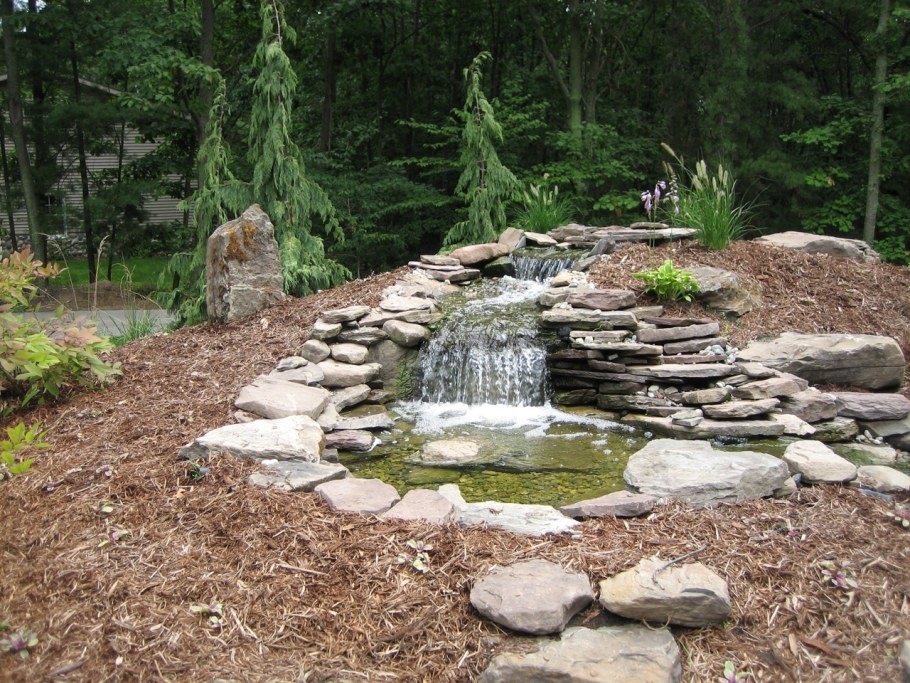 Плитняк для водопада