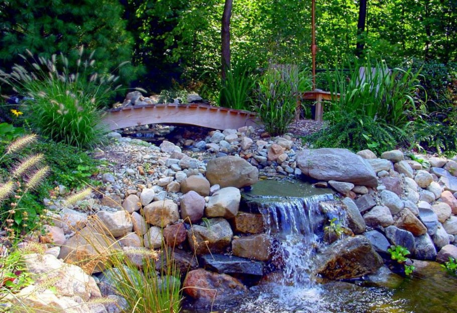 Альпийская горка с прудиком и водопадом Каскад