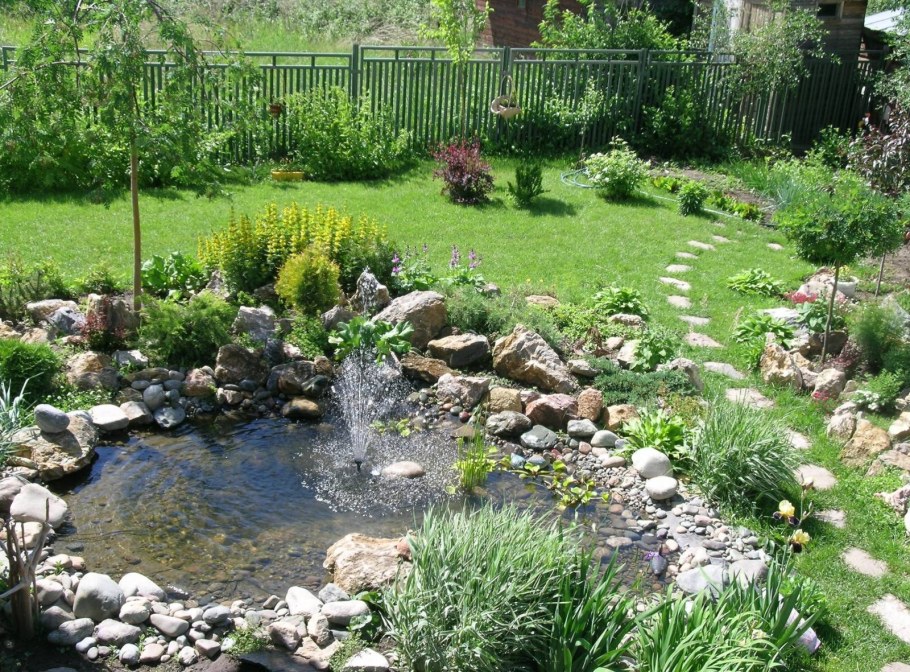 Рокарий с водным каскадом