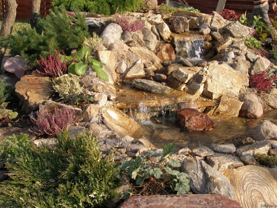 Рокарий альпинарий с водопадом