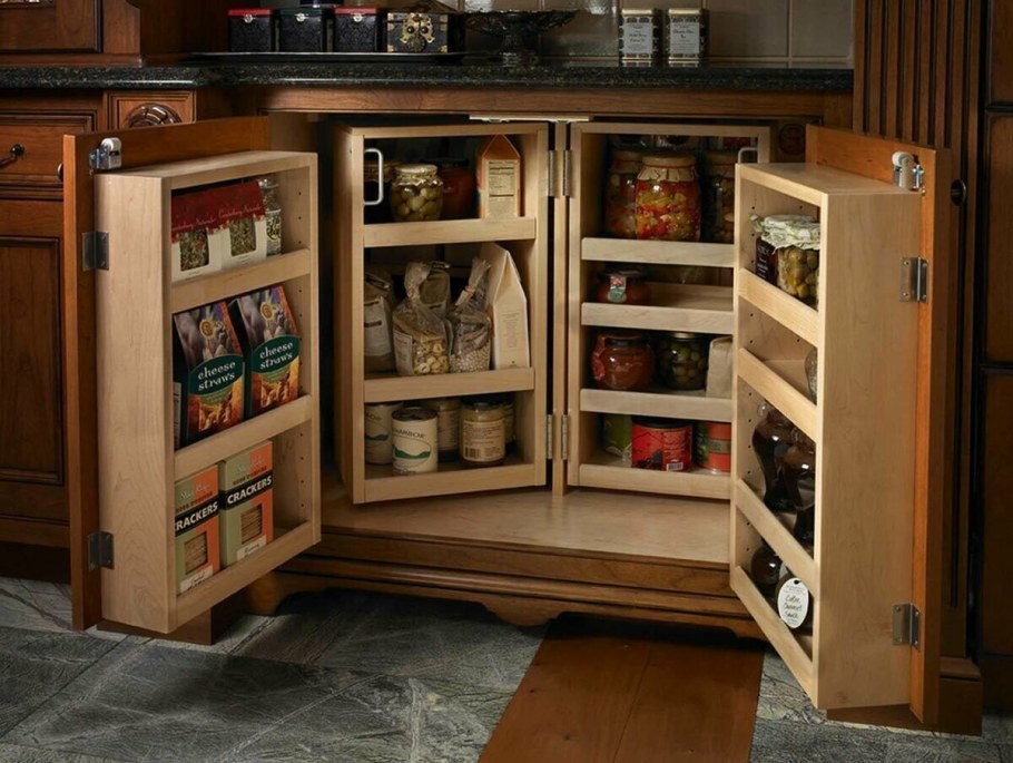 Необычные шкафчики на кухне