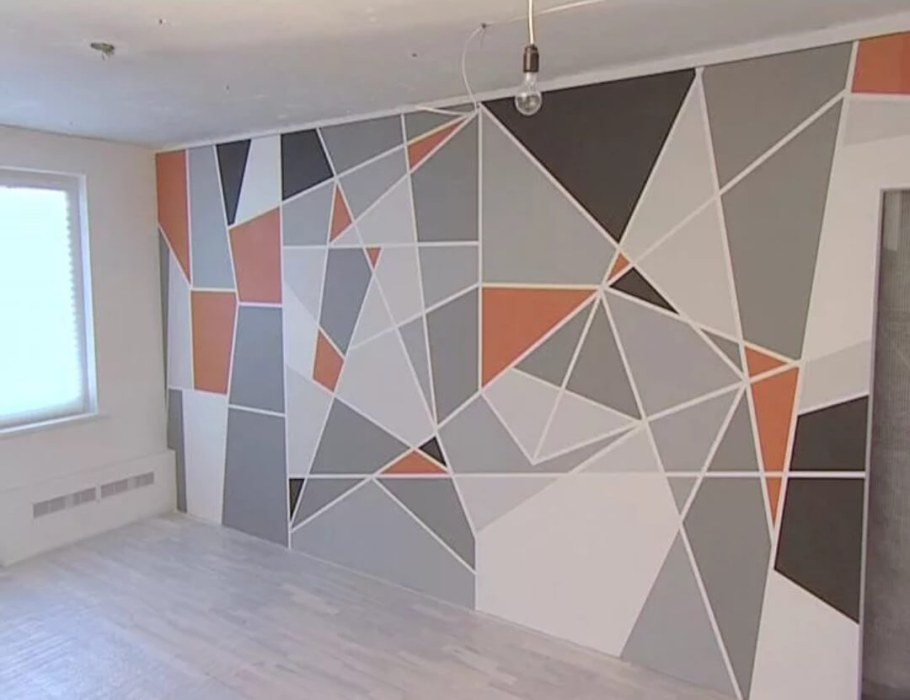 Геометрический узор на стене