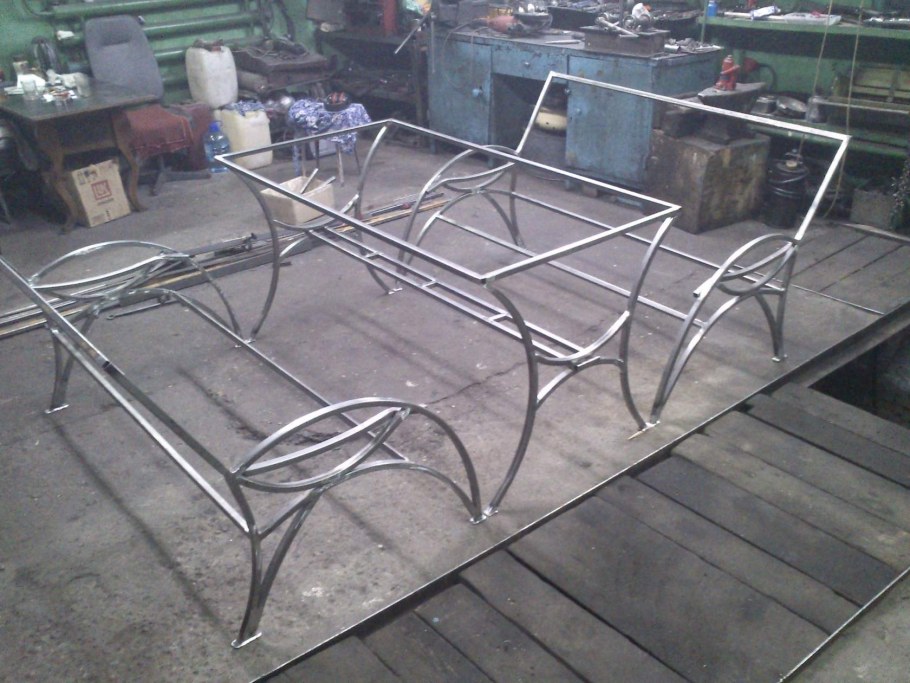 Скамейки из профильной трубы 80 80