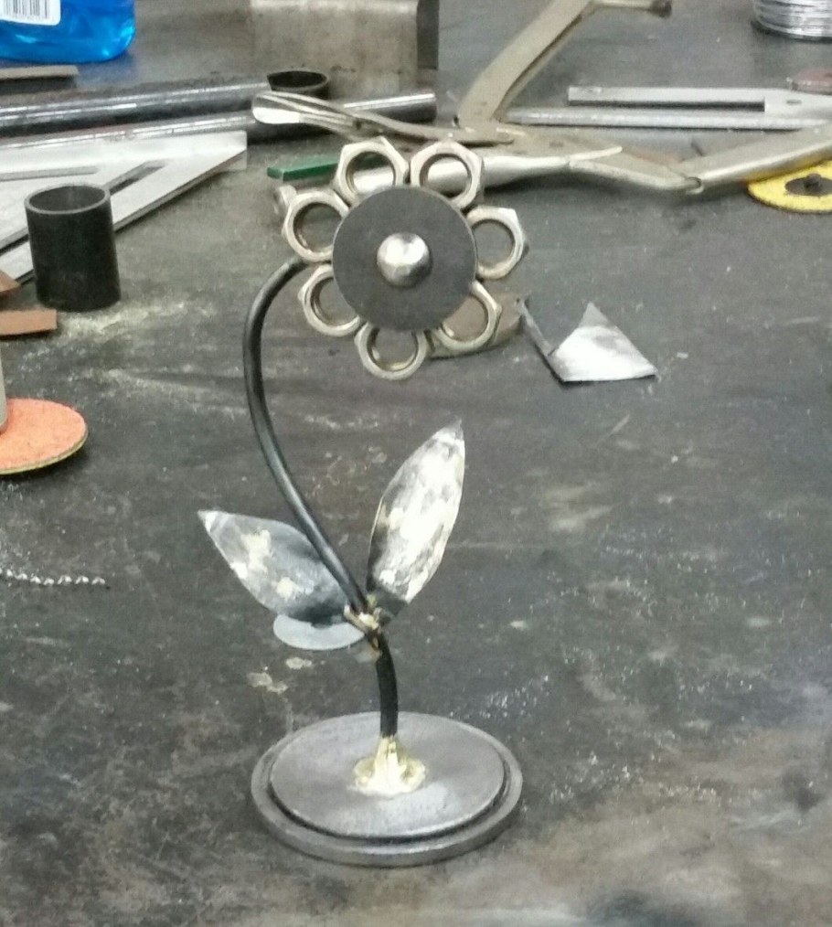 Идеи поделок из металла