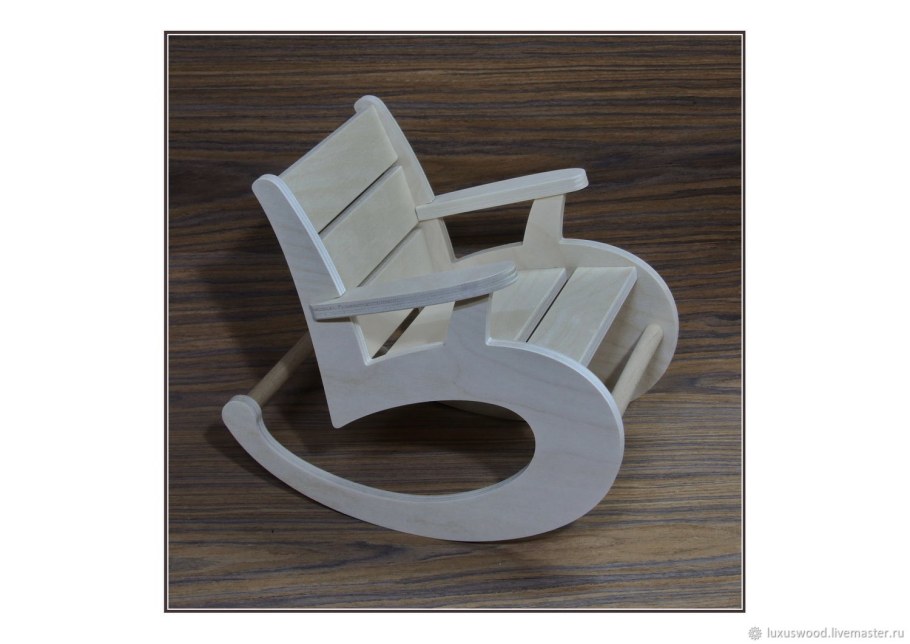 Кресло качалка из картона
