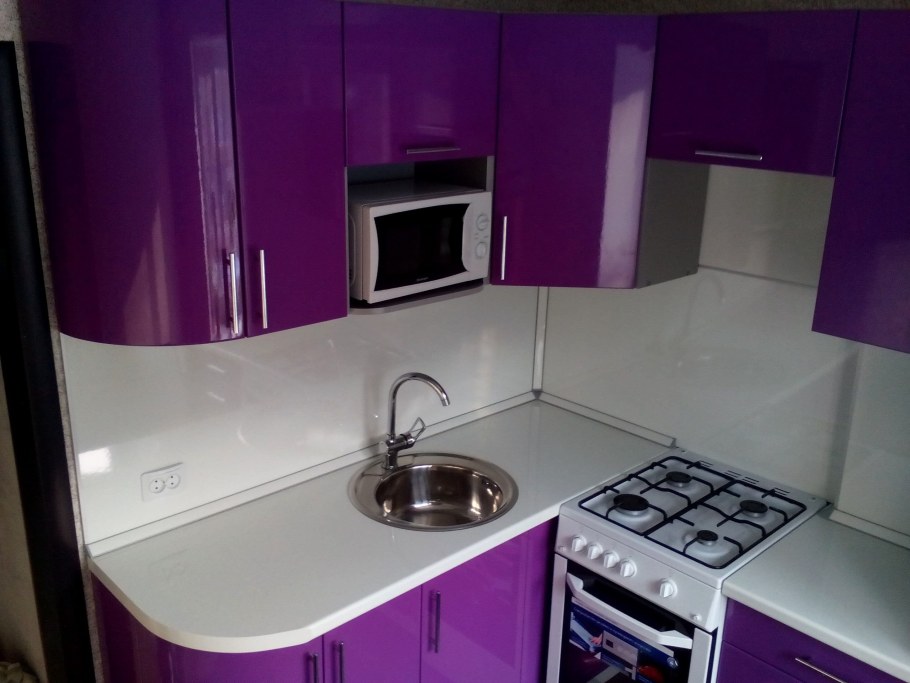 Кухонные гарнитуры для хрущевок