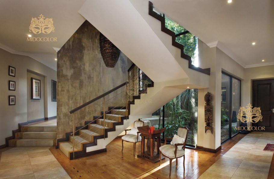 Современная лестница в доме