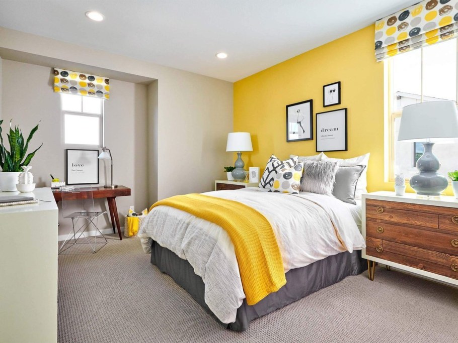 Желтый цвет в интерьере