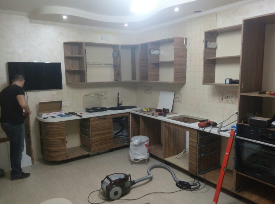 Сборка и монтаж кухонного гарнитура