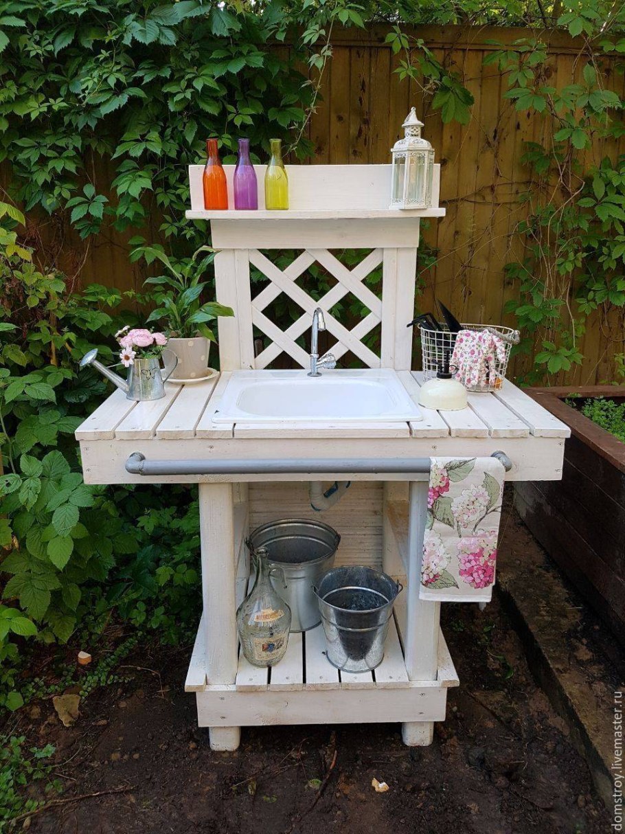 Уличный умывальник