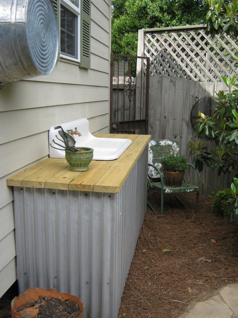 Садовый умывальник уличный