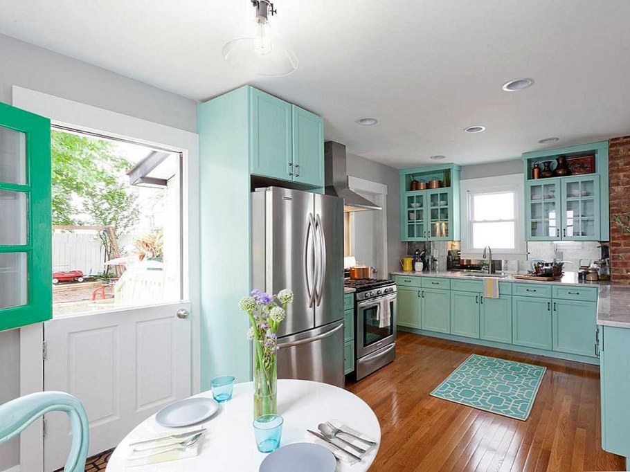 Бирюзовая кухня в Сканди стиле