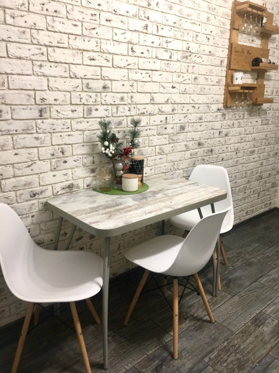 Декоративный кирпич на кухне