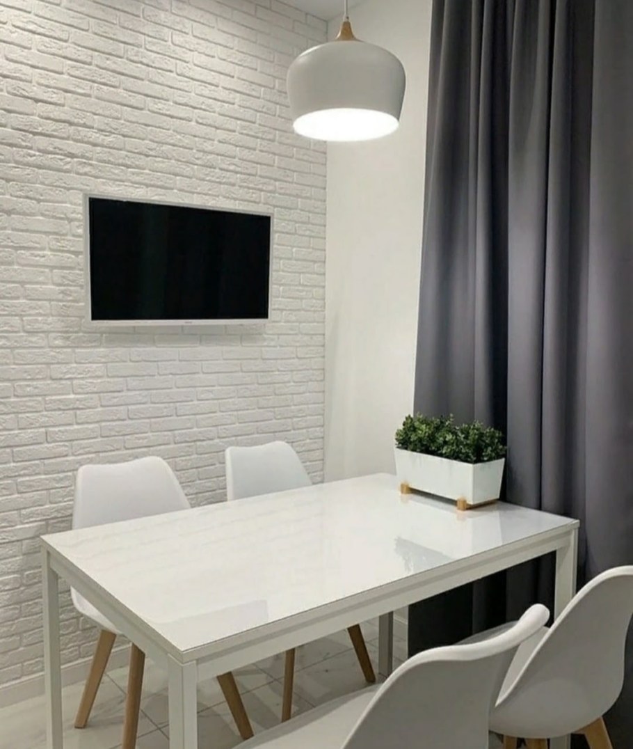 Гипсовый кирпич в интерьере кухни