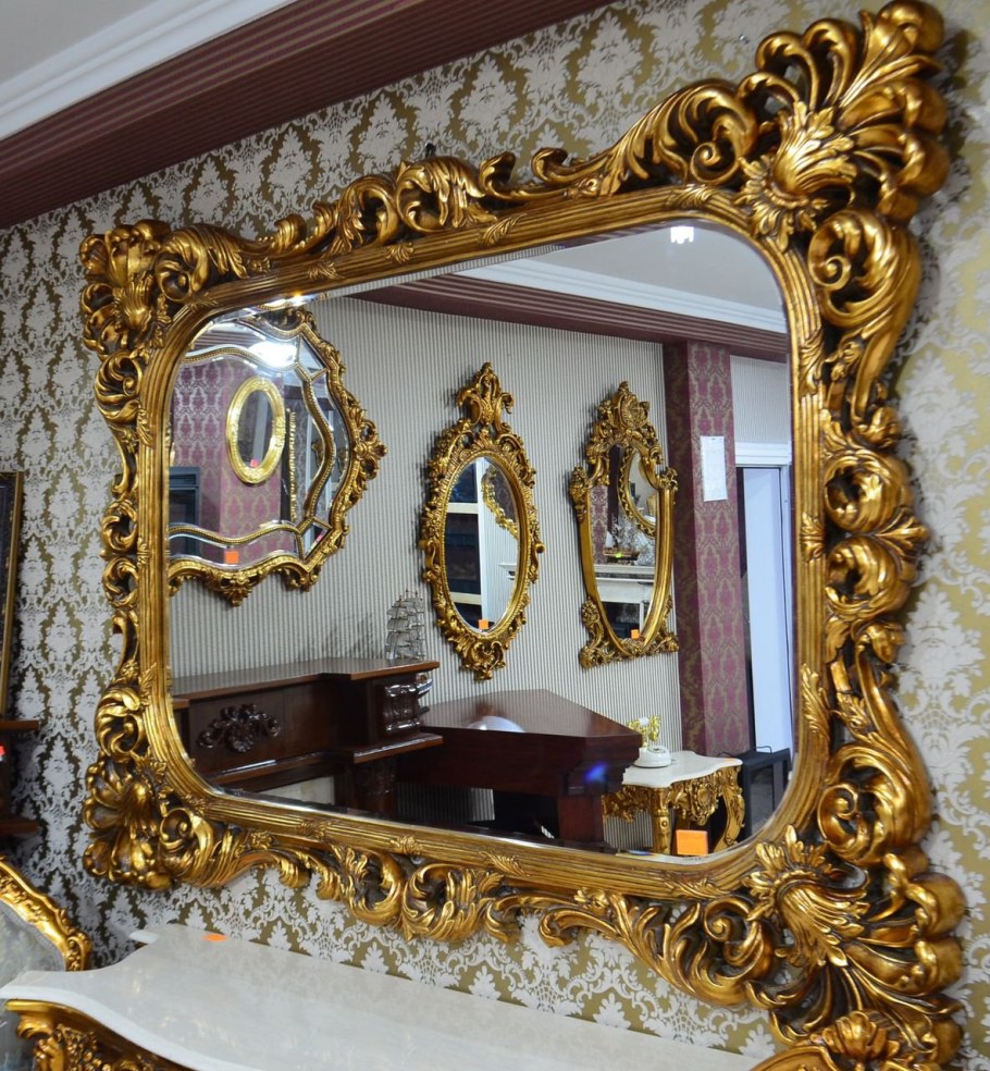 Старинное зеркало