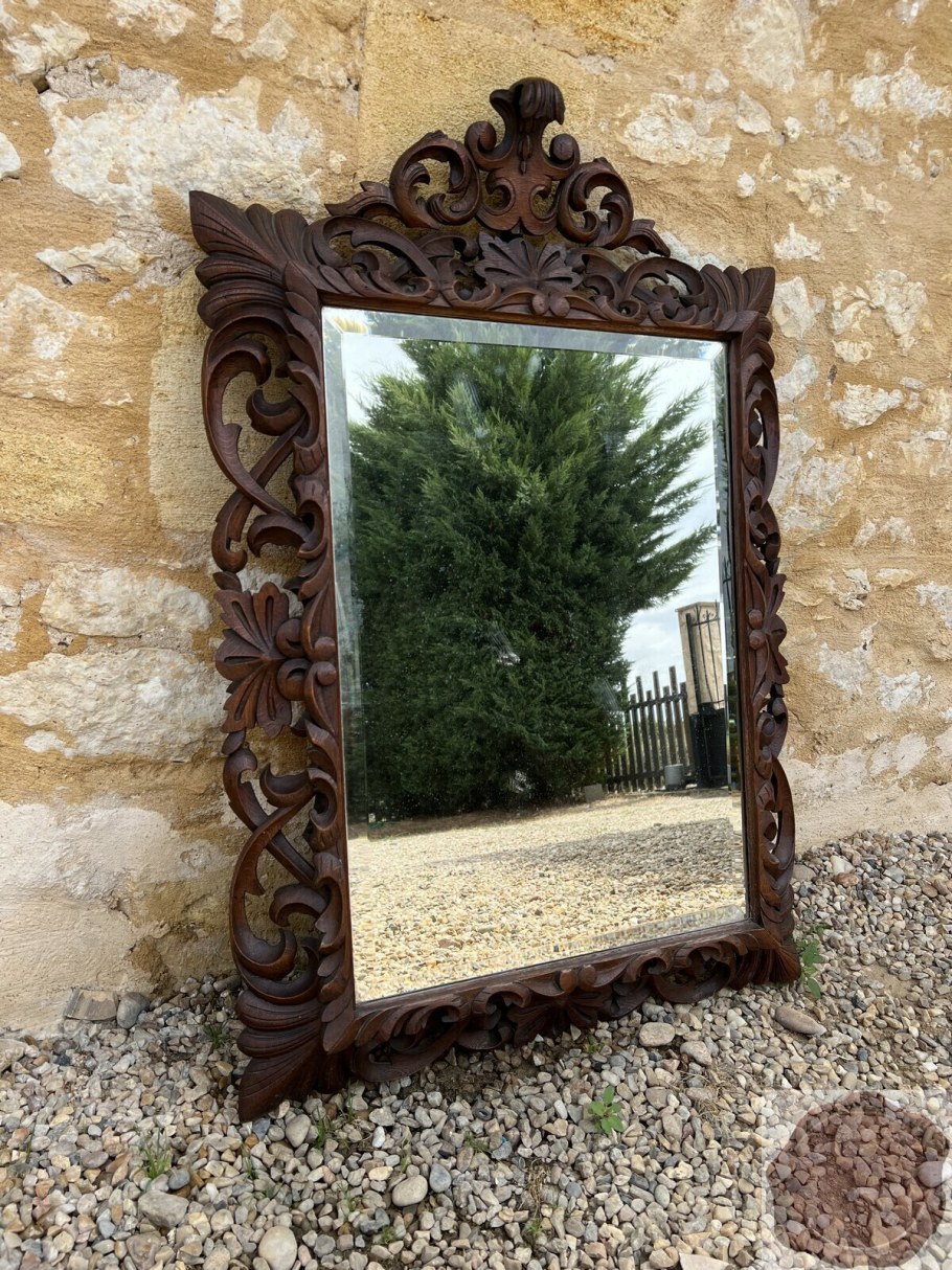 Зеркало деревянное в стиле Ренессанс