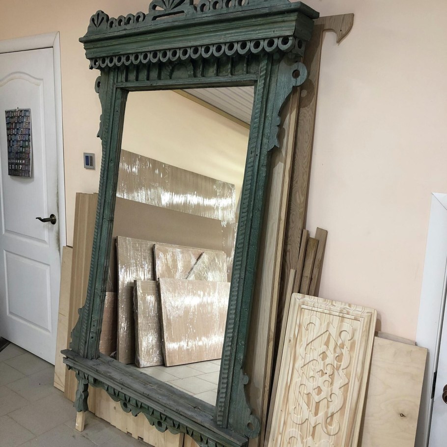 Зеркало в наличнике