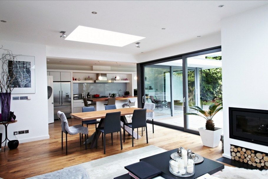 Кухеягостиная с панорамными окгами