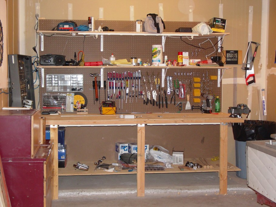 Полка в гараж