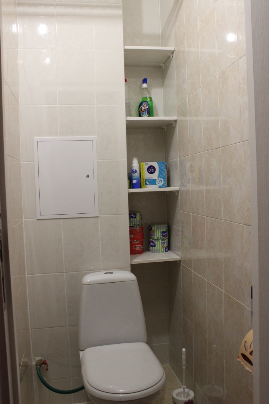 Шкаф за туалетом