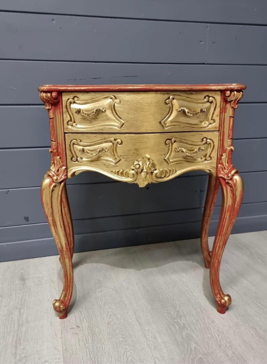 Консольный столик старинный