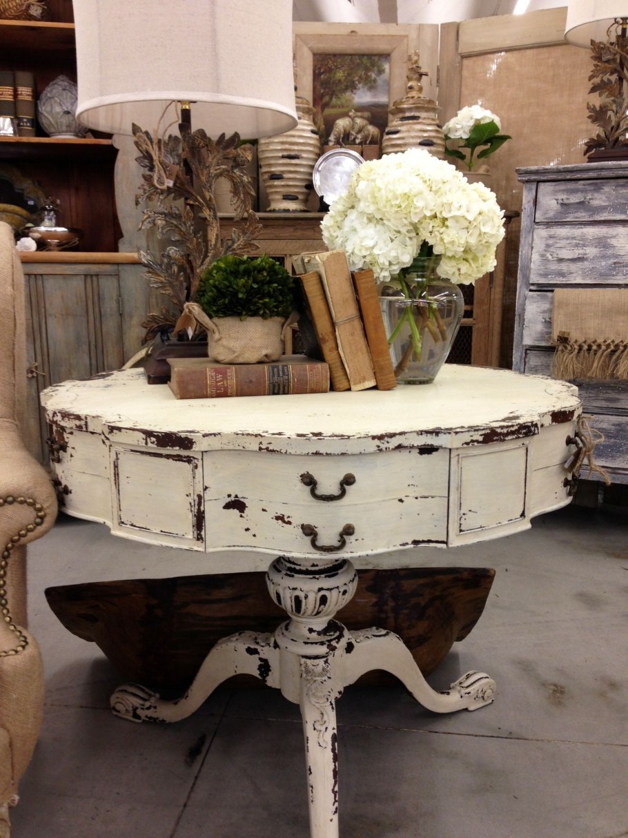 Мебель в винтажном стиле