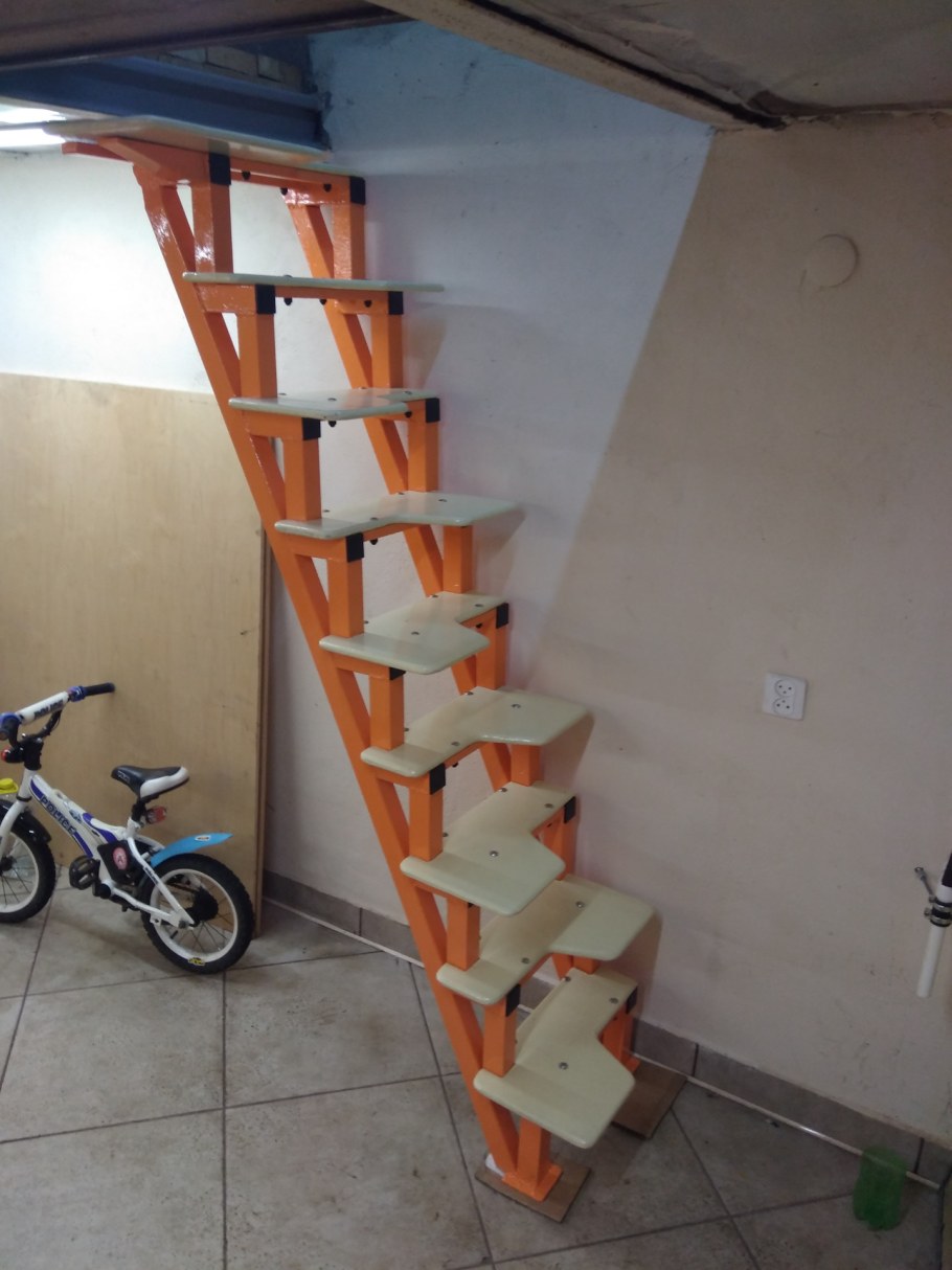 Лесенка в гараж