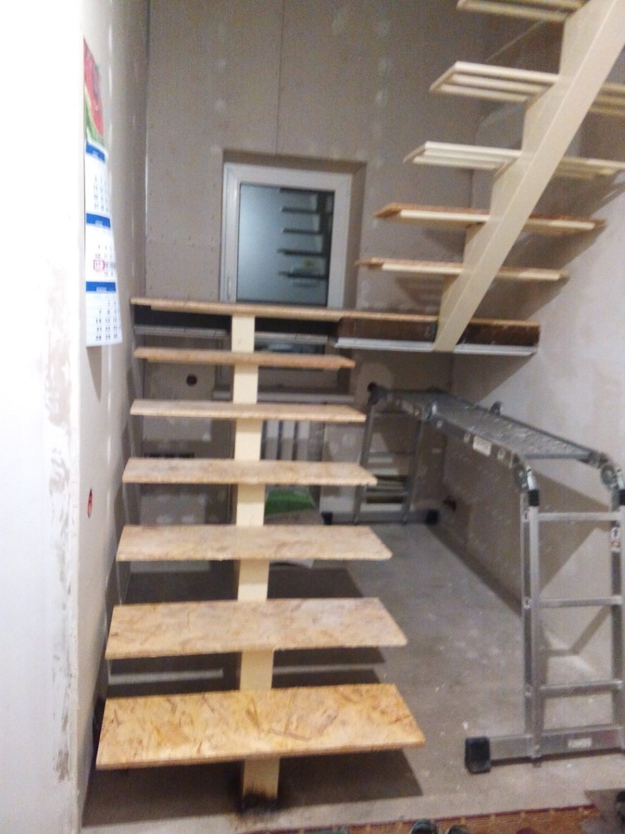 Временные деревянные лестницы