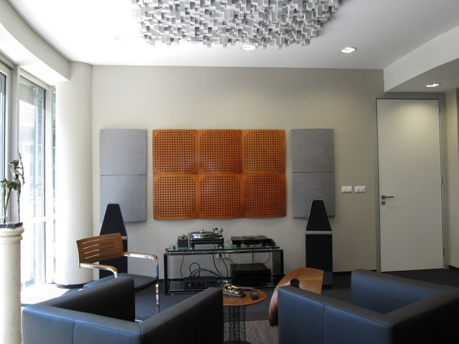 Акустические панели в комнате