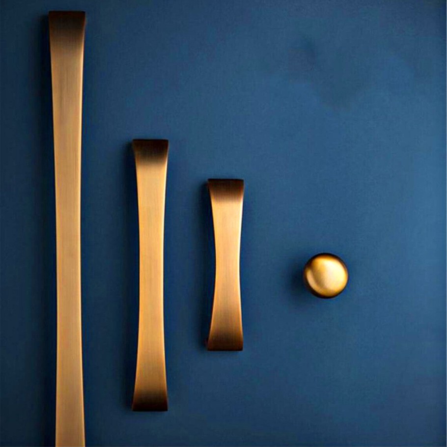 Необычные мебельные ручки