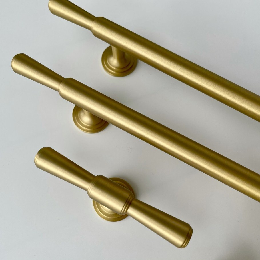 Фурнитура для мебели ручки