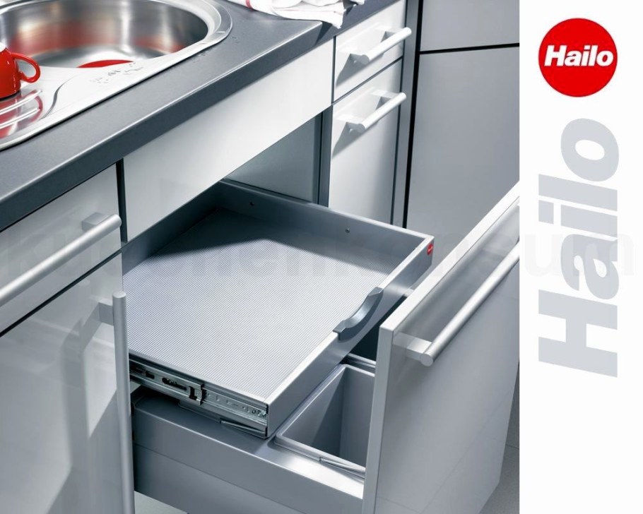 Выдвижное ведро Blum Base System 60