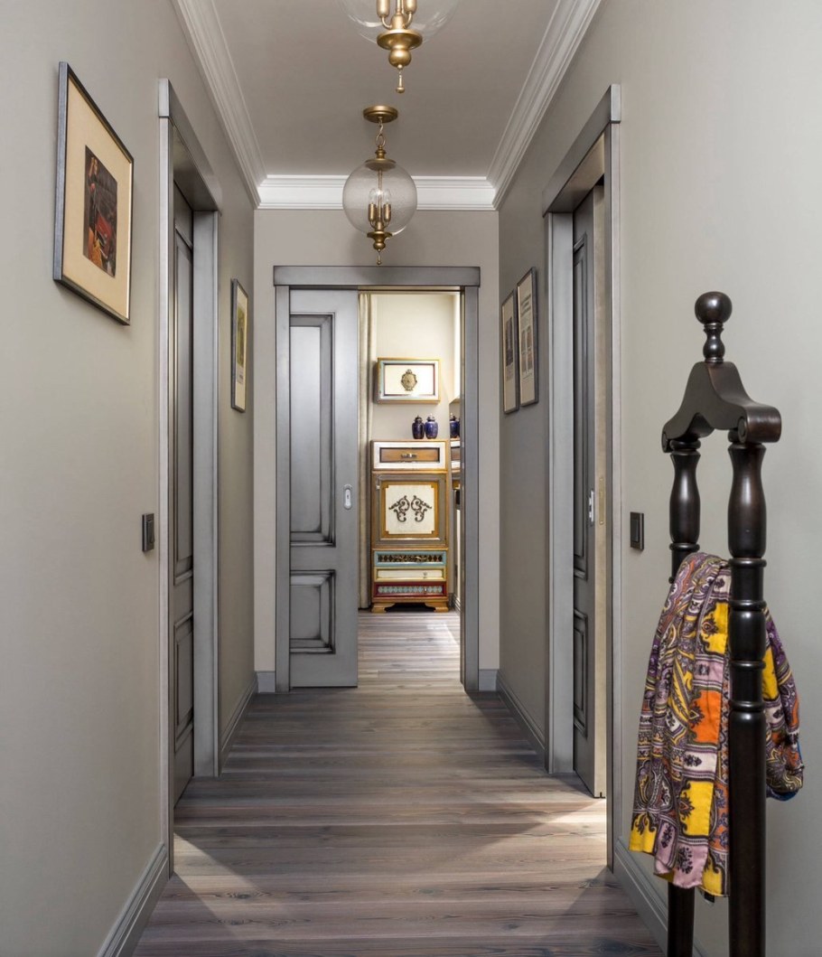 Интерьер узкой прихожей