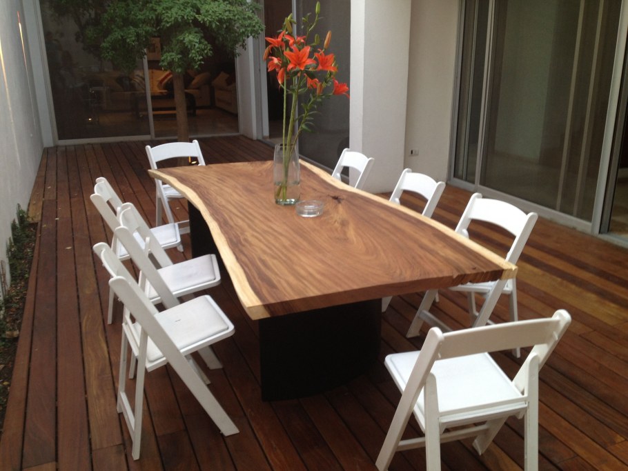 Большой стол для террасы