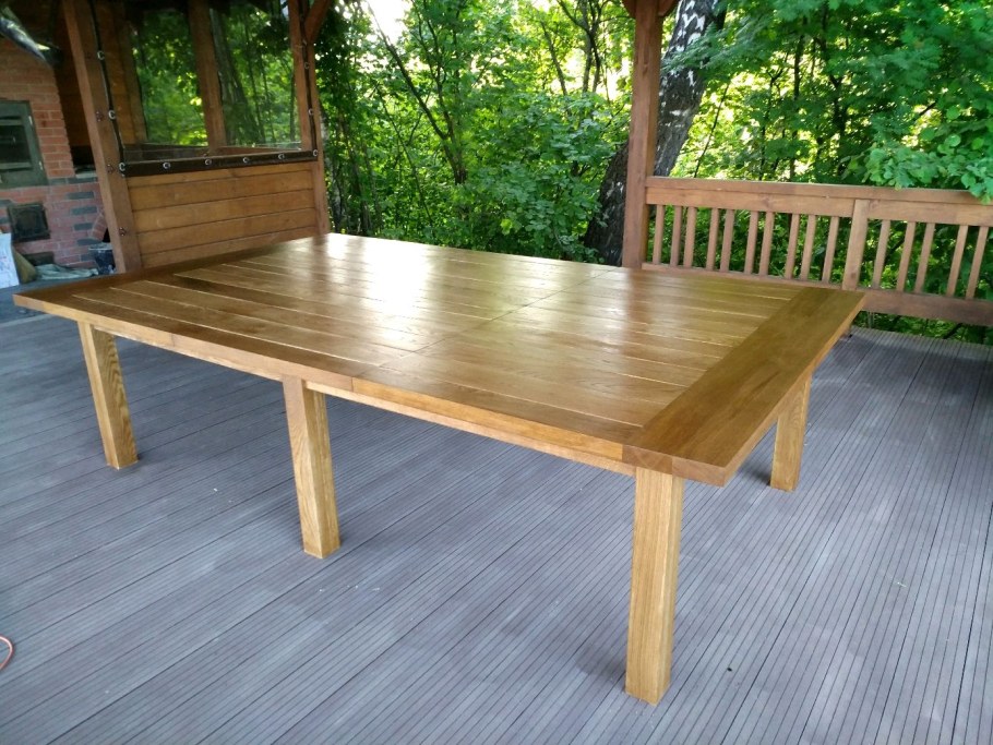 Большой стол для террасы