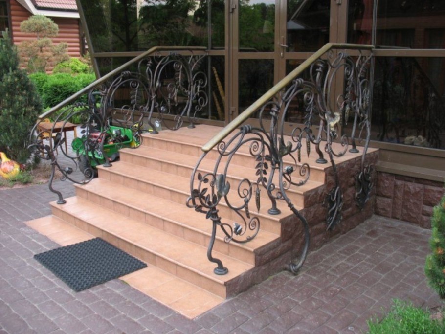 Перила для ступенек крыльца