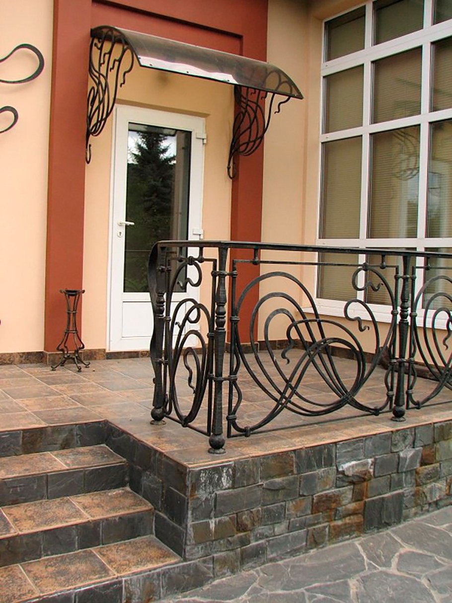 Красивые учияные перила