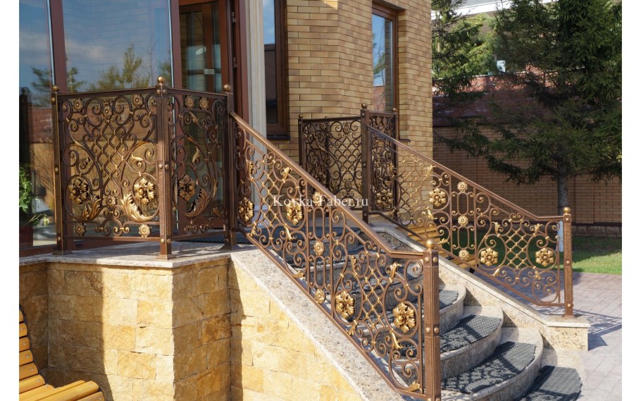 Ограждение крыльца